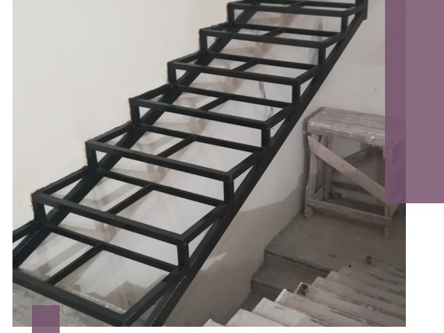 Демонтаж лестниц на металлокаркасе в Пушкине: быстрый вывоз и разбор