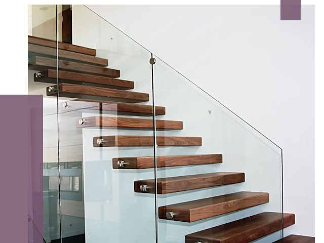 Стеклянные перила для лестницы в Пушкине от 15685 руб.