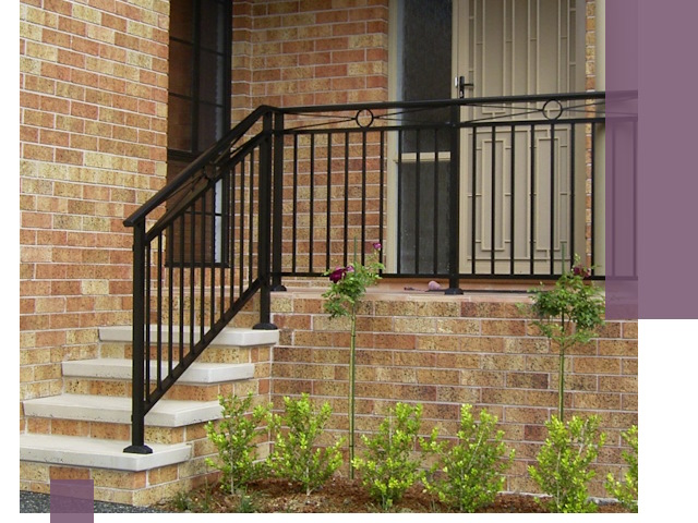 Уличные перила из металла под ключ в Пушкине