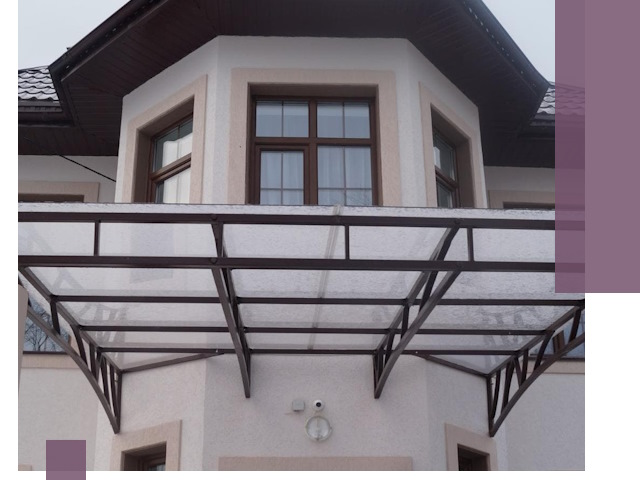 Козырьки из поликарбоната под ключ в Пушкине