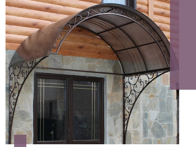 Арочные козырьки под ключ в Пушкине: изготовление и монтаж