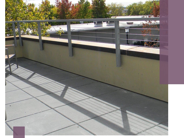 Металлические парапеты под ключ в Пушкине: монтаж и изготовление